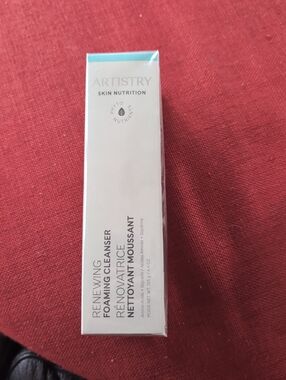 ARTISTRY SKIN NUTRITION RENEWING FOAMING CLEANSER 4.4 OZ NEW SEALED